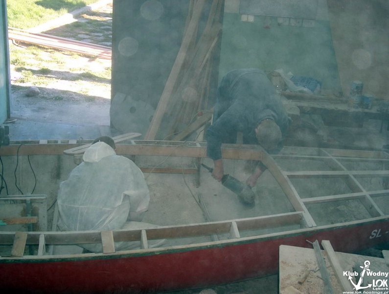 UKS REMONTUJE OMEGI 2004